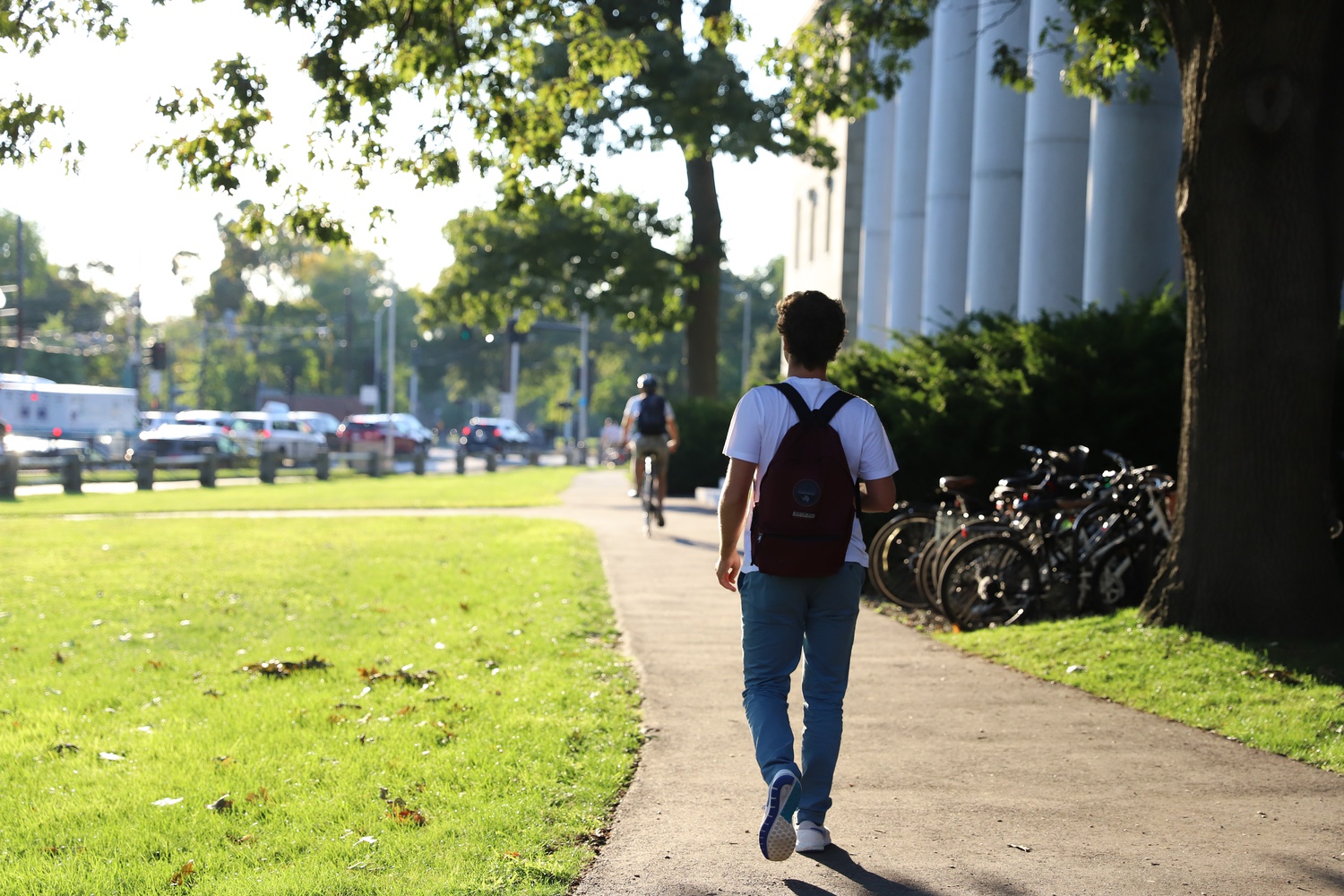 An Average Timeline of a Week in College