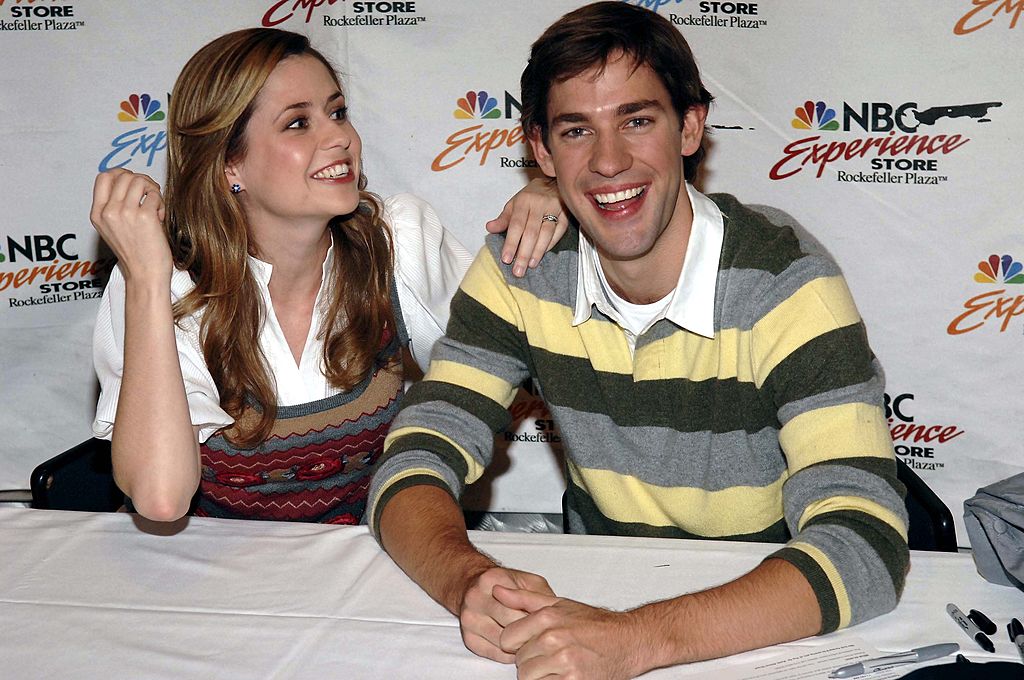 NEW YORK - SEPTEMBER 21:  Actors John Krasinski (R) and Jenna Fischer attend the "The Office" DVD release signing at the NBC Experience store September 21, 2006 in New York City.  (Photo by Gustavo Caballero/Getty Images)