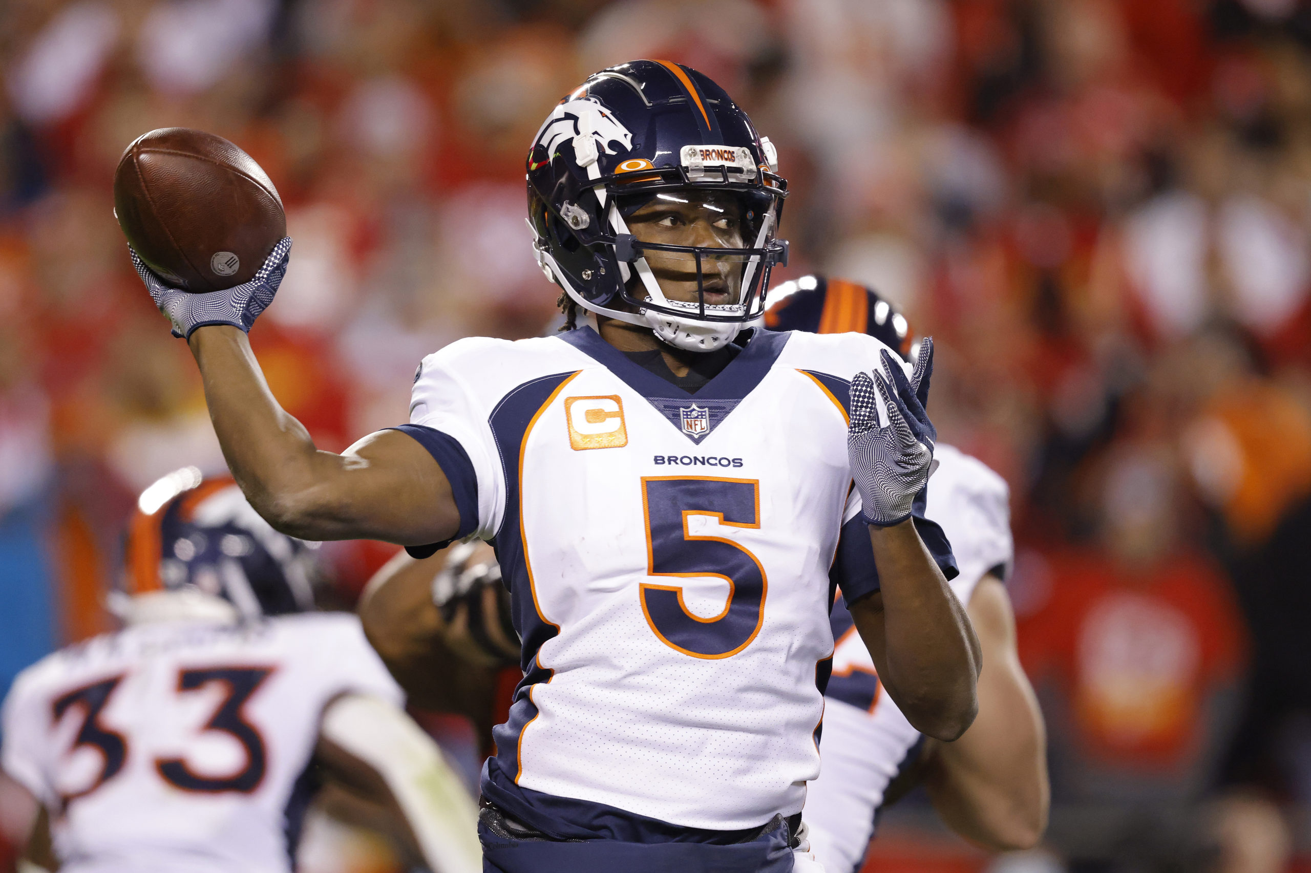 KANSAS CITY, MISSOURI - DECEMBER 05: Teddy Bridgewater #5 of the Denver Broncos throws against the Kansas City Chiefs  during the second half at Arrowhead Stadium on December 05, 2021 in Kansas City, Missouri. (Photo by David Eulitt/Getty Images)