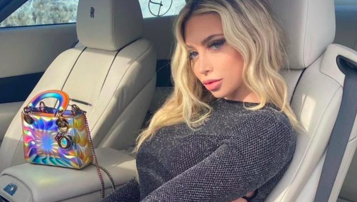 OnlyFans Star Ava Louise Claims Antonio Brown Snuck Her Into The Team Hotel  To Have Sex Before Pathetic Meltdown