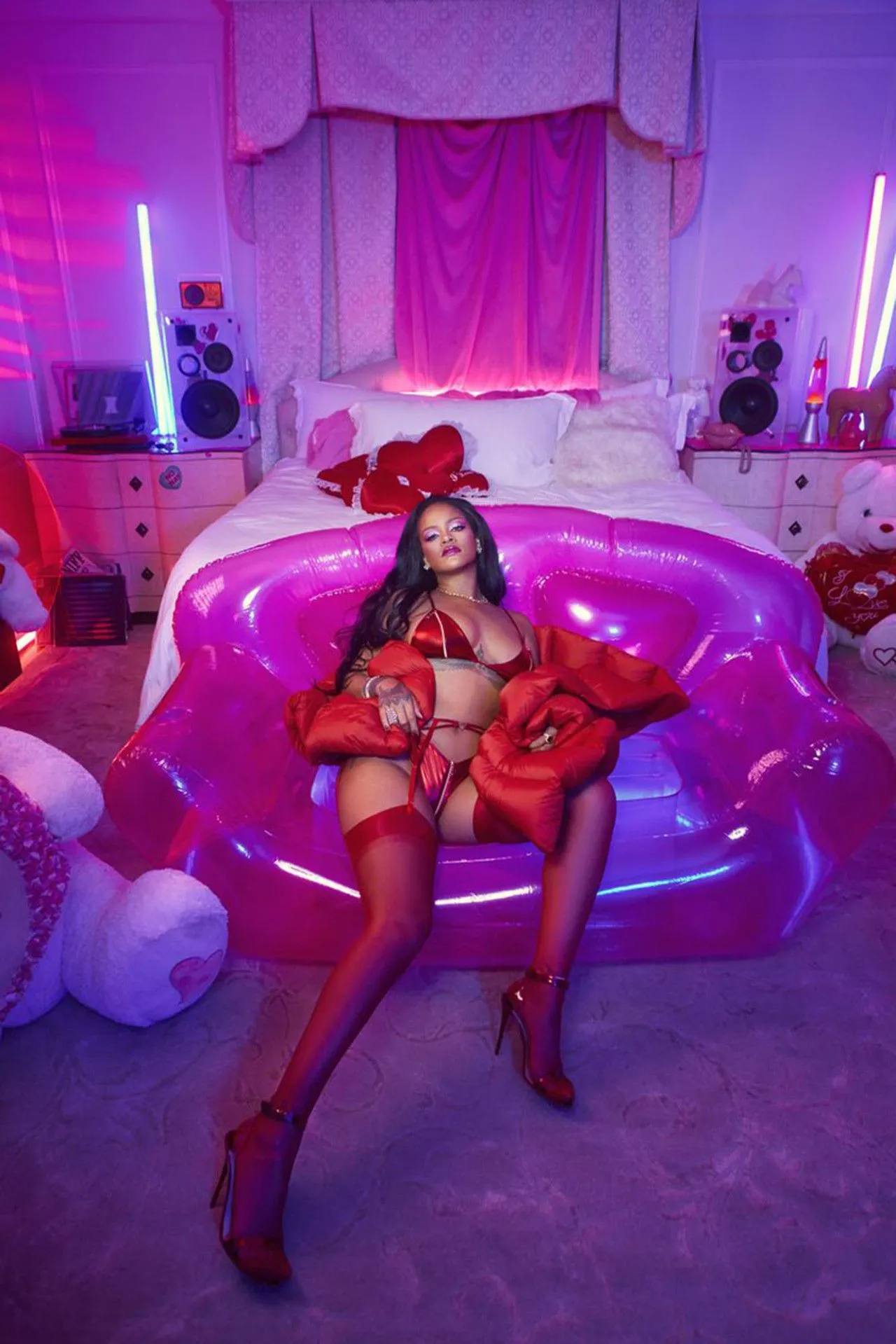 Rihannas-Savage-x-Fenty-Valentines-Day-lingerie-is-made-to-be-unzipped