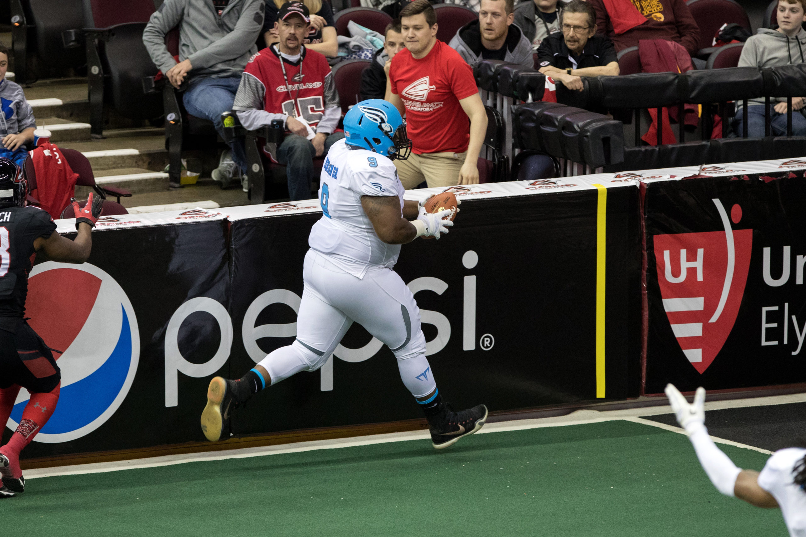 CLEVELAND, OH - MAY 06: Philadelphia Soul FB Mykel Benson (9) makes a catch and takes it 30 yards for a touchdown during the first quarter of the Arena Football League game between the Philadelphia Soul and Cleveland Gladiators on May 6, 2017, at Quicken Loans Arena in Cleveland, OH. Philadelphia defeated Cleveland 69-67. (Photo by Frank Jansky/Icon Sportswire via Getty Images)