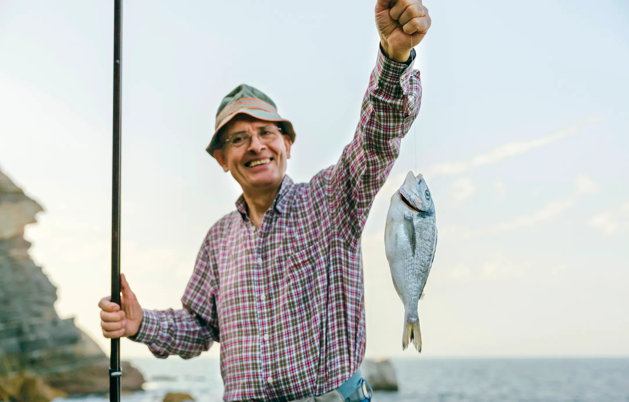 Фото мужчин с рыбой в руках