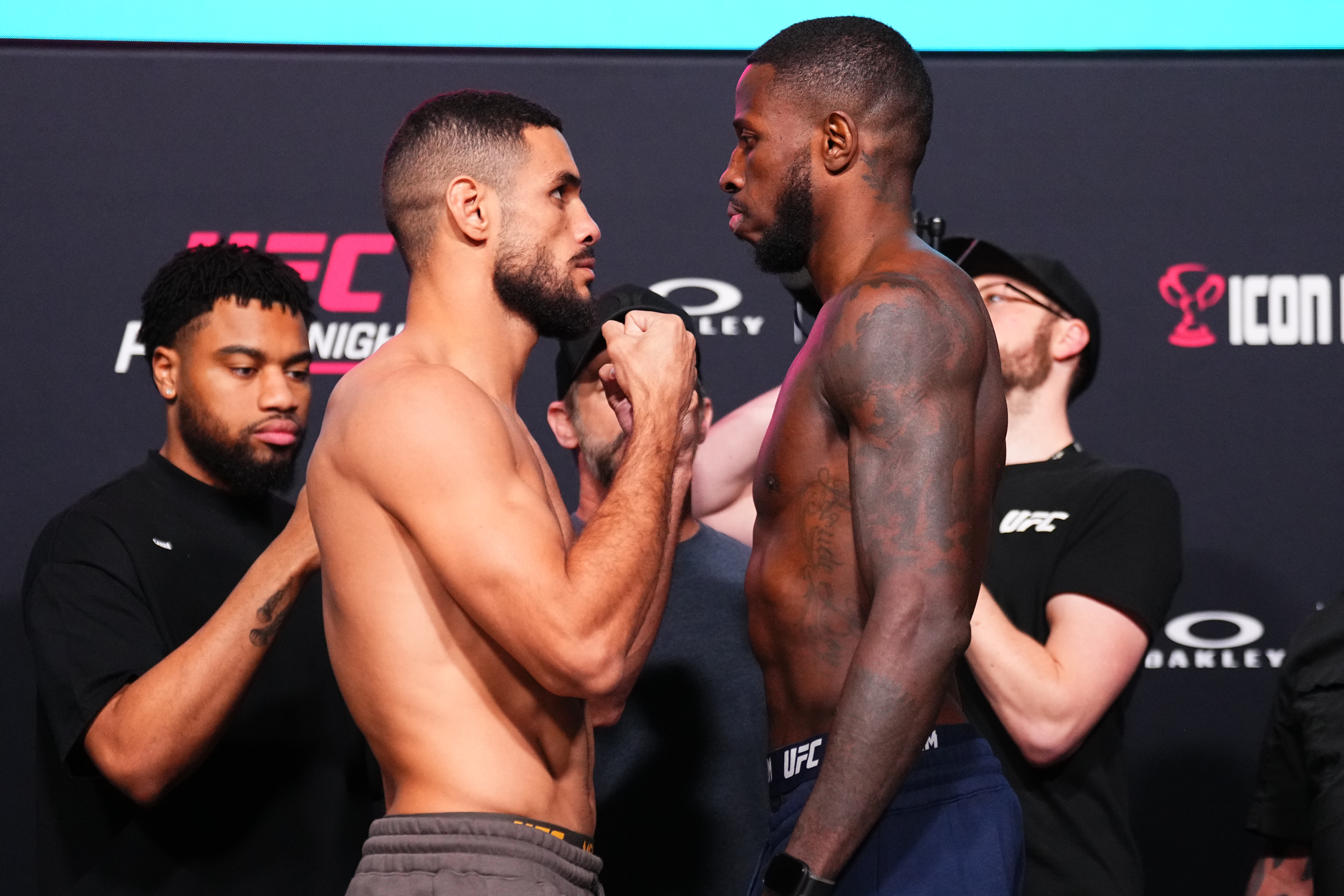 UFC: Bet $5 & Get $300 In Bonus Bets if you win!